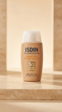 ضدآفتاب فیوژن واتر رنگی ایزدین مجیک مدیوم SPF 50